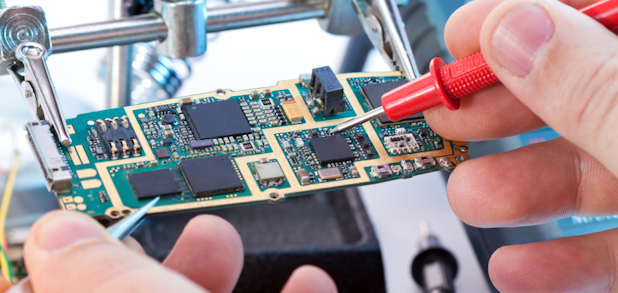 Máy Hút Thiếc (Desoldering Station) là gì? Đánh giá và giới thiệu máy hút thiếc Weller